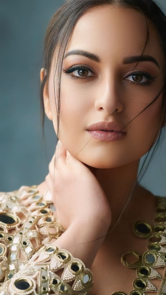 Sonakshi Sinha 76